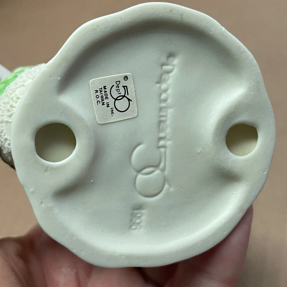 Vintage Dept. 56 Snowbunnies Just A Little Off The Top Set Hedge Trimming No Box - Picture 5 of 16